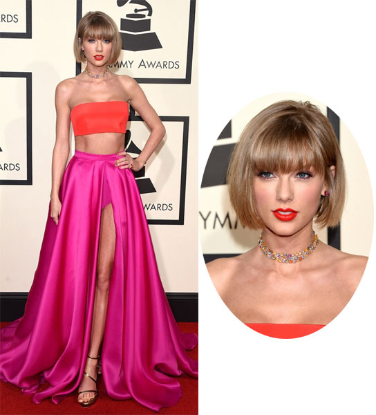 collier court pour tenue deux pièce bustier Taylor Swift
